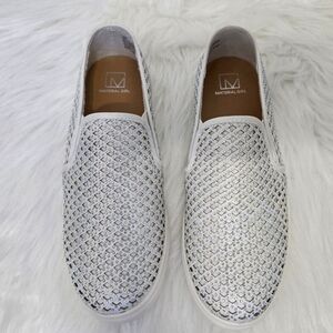 Material Girl Women's Meidyth Low Top Slip On Fashion Sneakers